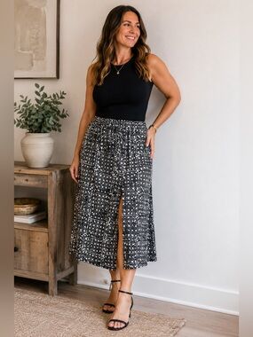 Michael Kors XL Black & White Printed Midi Skirt | Pull-On Waist | Slit Front